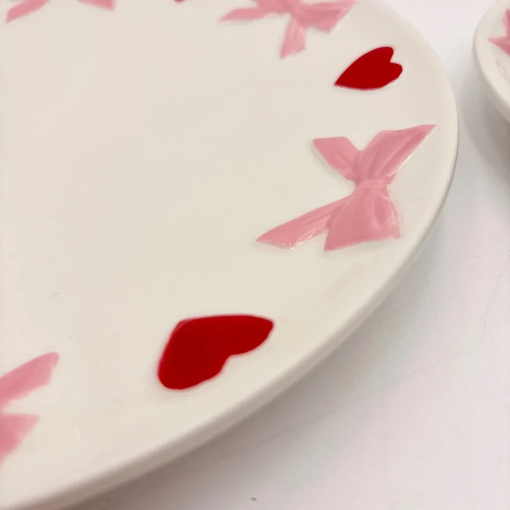 Set of 4 Ceramic Plates Dinner Dessert Salad Valentines Pink Bows and Red Hearts